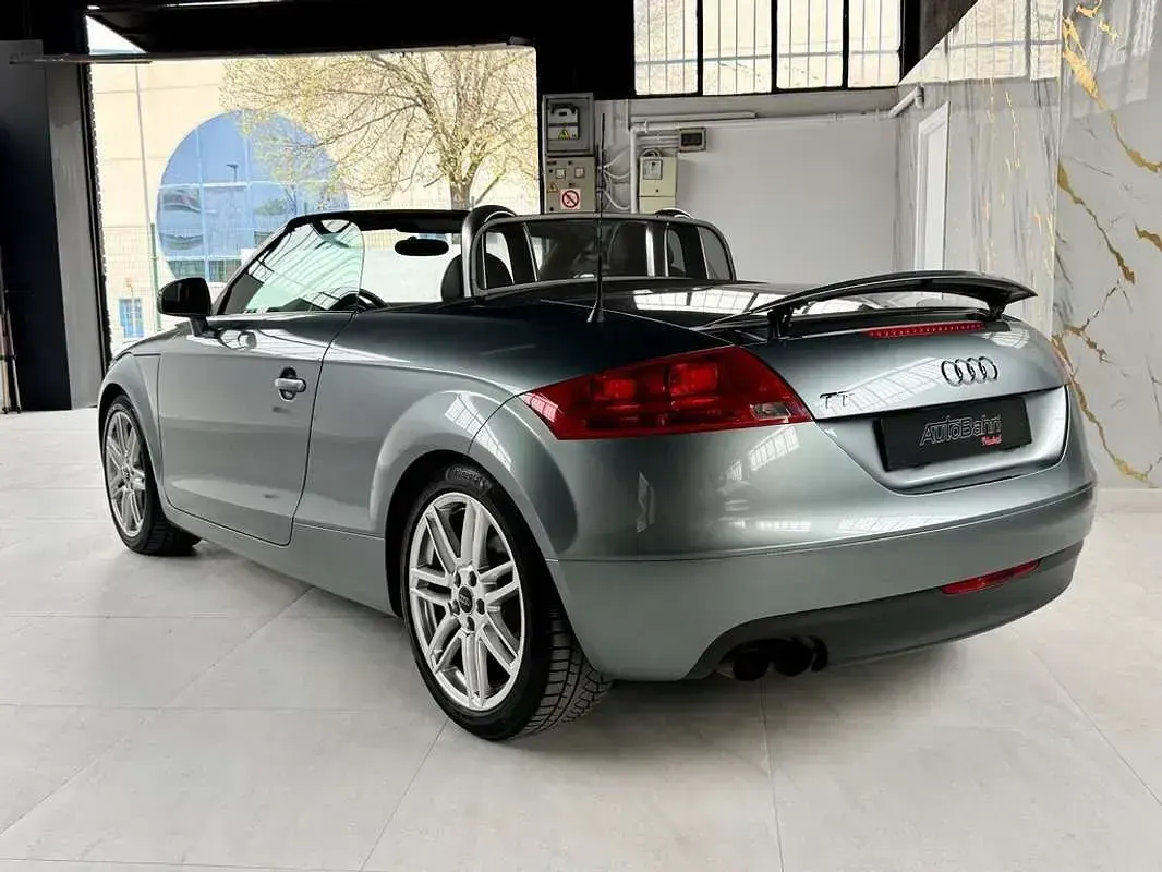Usado Audi TT S-Line 200 CV (147 kW) 2008 Gris Coupe