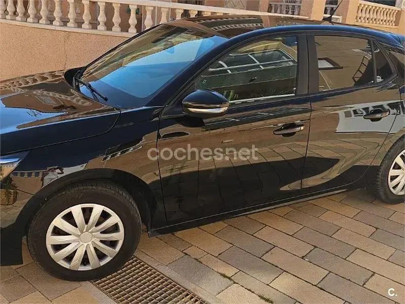 Usado Opel Corsa Elegance 75 CV (55 kW) 2020 Negro Utilitario