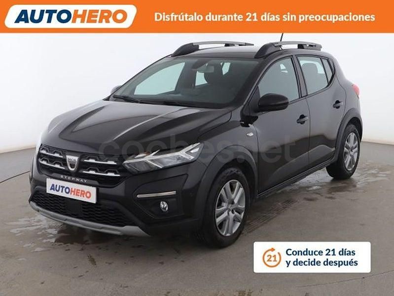 Usado Dacia Sandero Comfort 91 CV (66 kW) 2022 Negro Berlina
