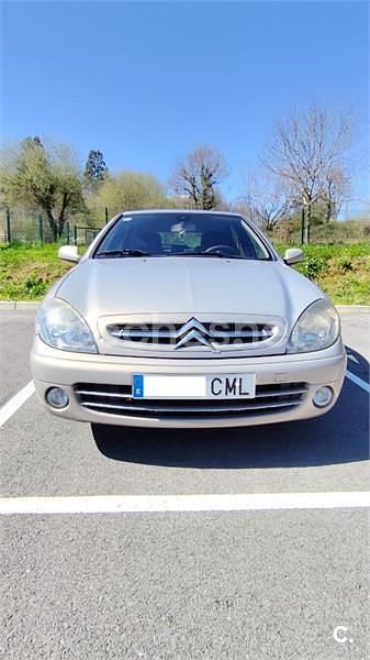 Usado Citroën Xsara Exclusive 90 CV (66 kW) 2003 Beige Berlina