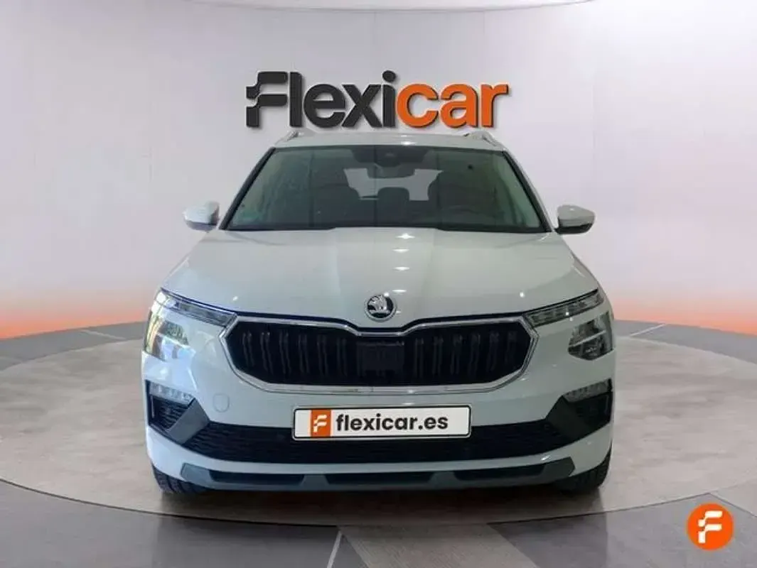 Usado Skoda Kamiq 116 CV (85 kW) 2025 Blanco SUV