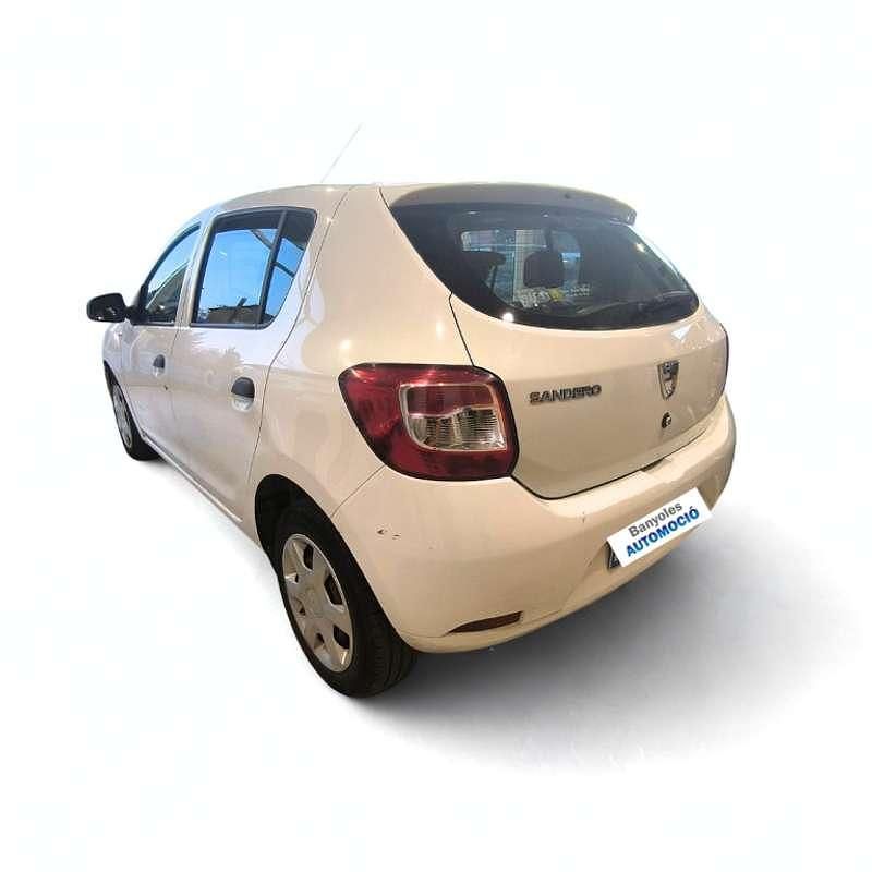 Usado Dacia Sandero 73 CV (53 kW) 2015 Blanco Utilitario