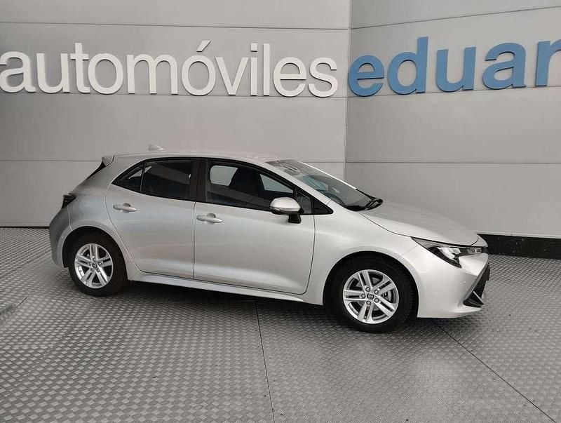 Plateado Usado 2022 Toyota Corolla Business Edition Berlina | 21.500 € (Precio justo) - Imagen 1/4