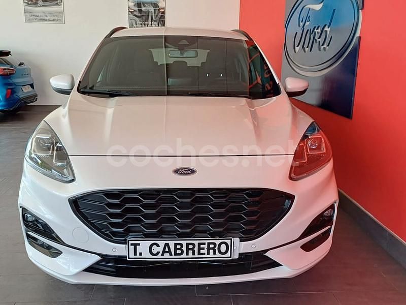 Usado Ford Kuga ST-Line 150 CV (110 kW) 2022 Blanco SUV