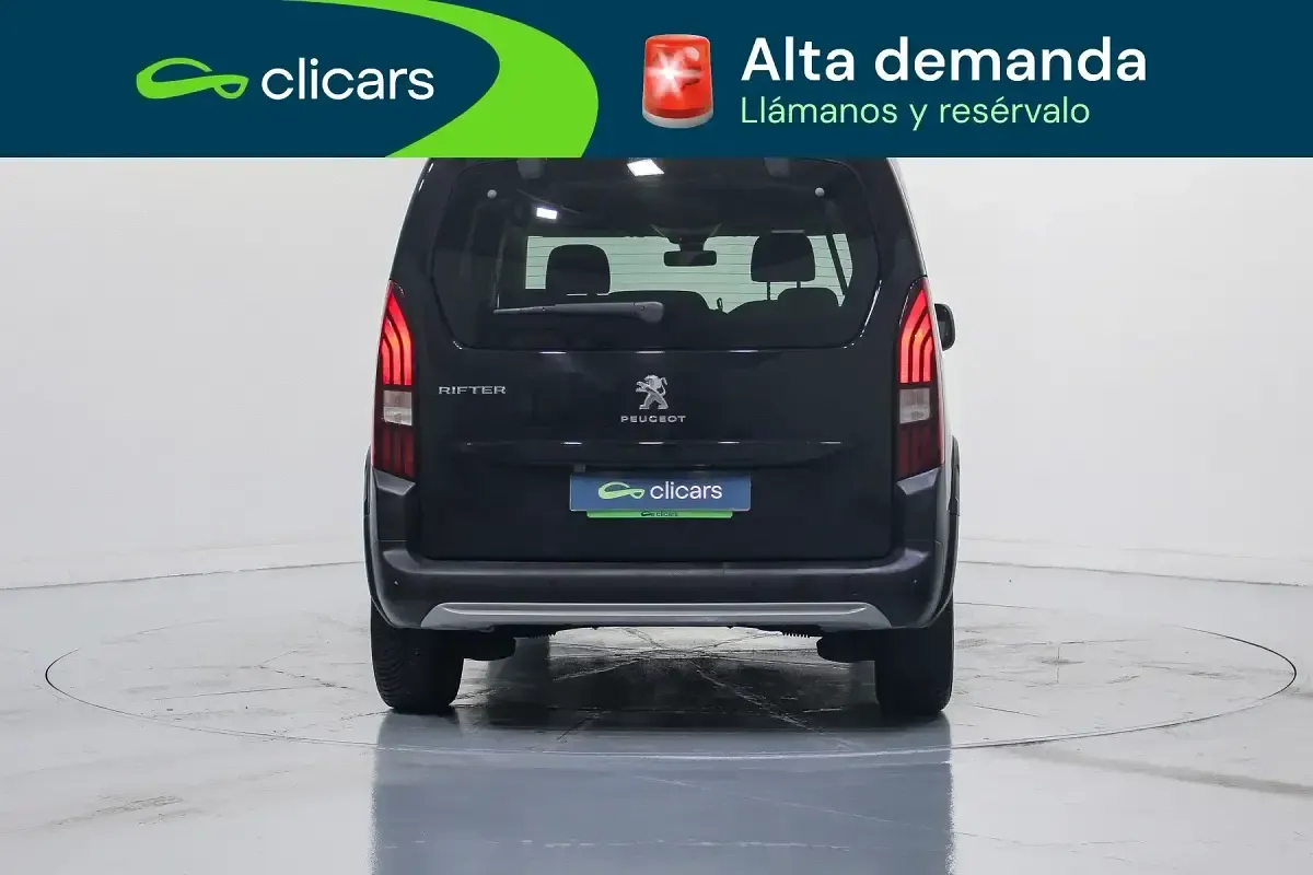 Usado Peugeot Rifter Allure 131 CV (96 kW) 2019 Negro Monovolumen