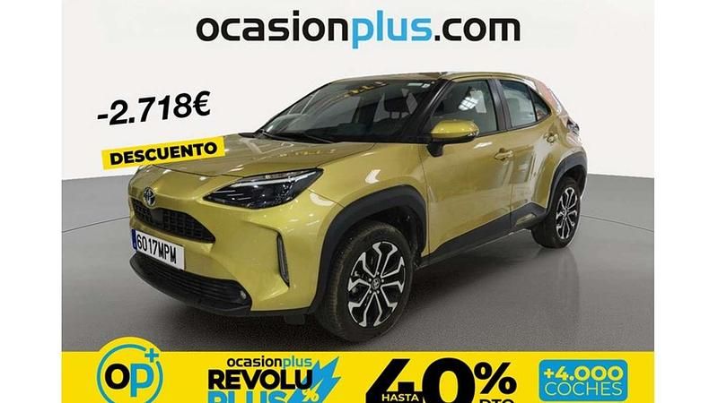 Usado Toyota Yaris Cross Active 116 CV (85 kW) 2024 Amarillo SUV