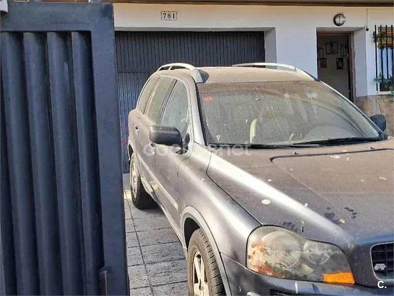 Usado Volvo XC90 163 CV (119 kW) 2004 Gris / plata SUV