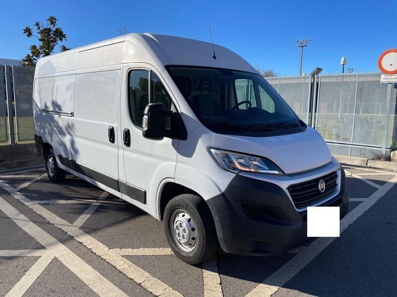 Blanco Usado 2018 Fiat Ducato Van | 19.990 € (Un poco caro) - Imagen 1/4