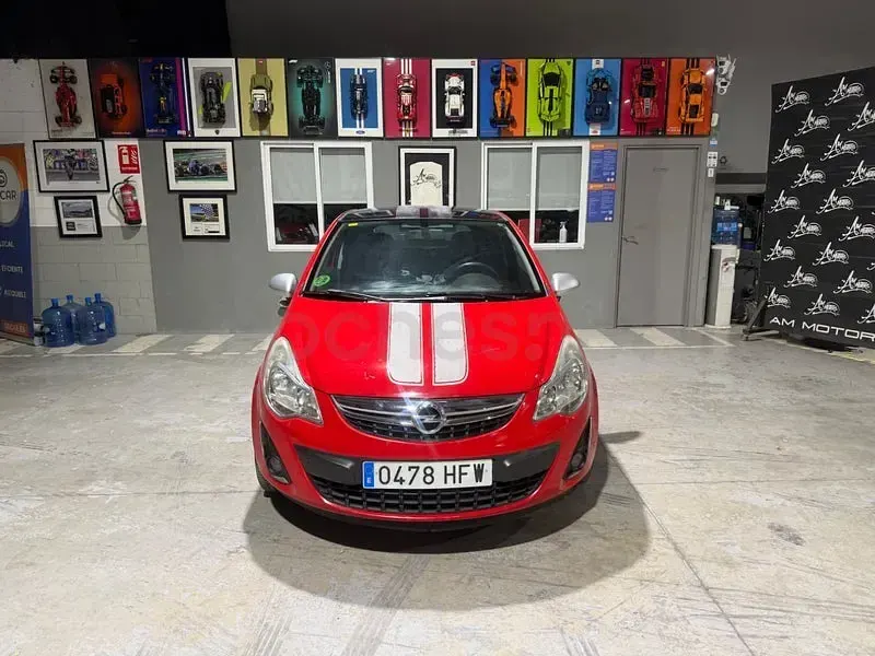 Usado Opel Corsa Color Edition 100 CV (73 kW) 2011 Rojo Utilitario