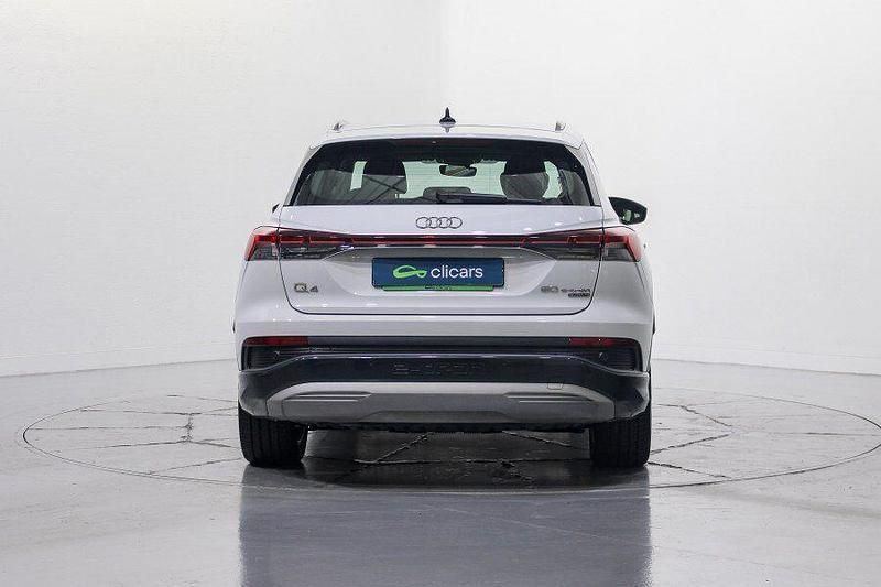 Usado Audi Q4 e-tron Advanced 219 kW (299 CV) 2022 Blanco SUV