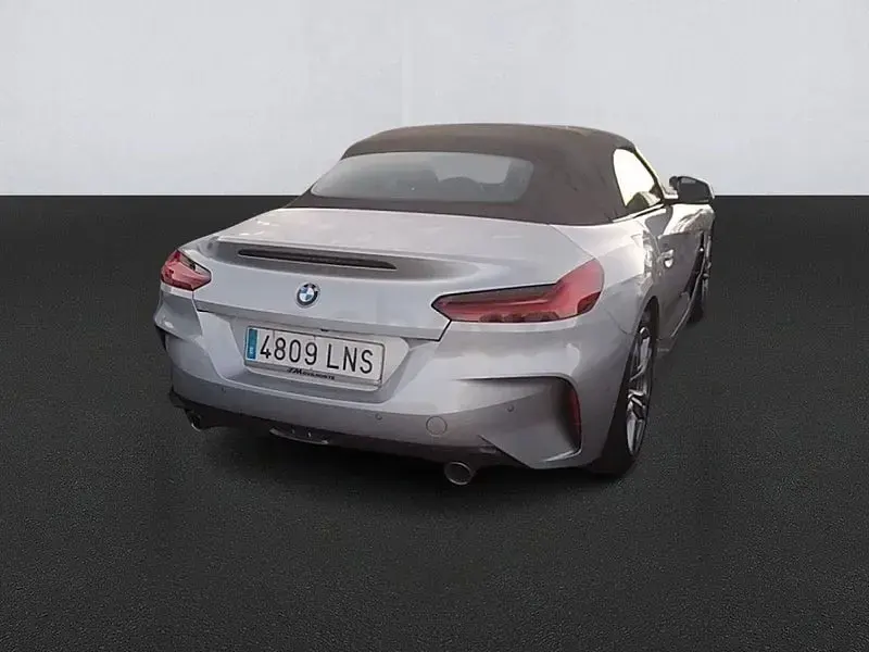 Usado BMW Z4 Comfort Edition 197 HP (144 kW) 2021 Cinzento Cabrios