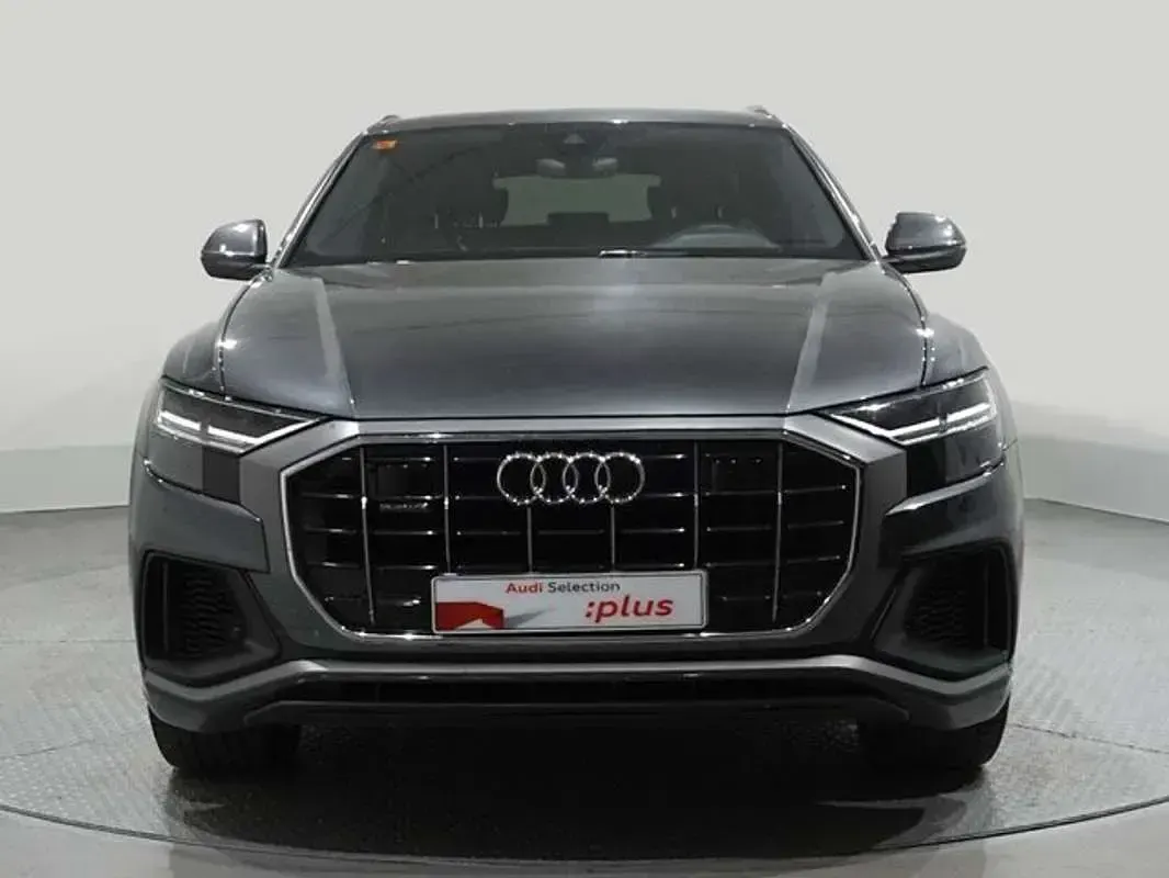 Usado Audi Q8 Ambiente 286 CV (210 kW) 2018 Gris SUV