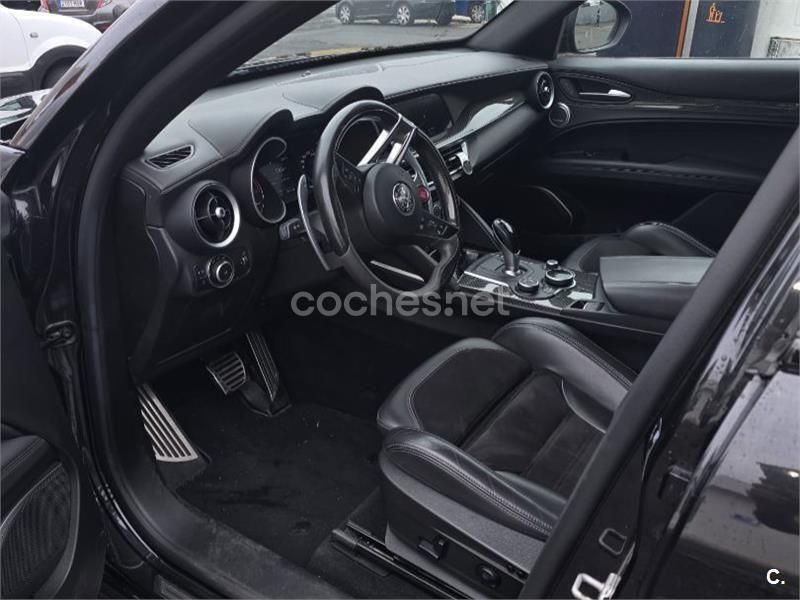 Usado Alfa Romeo Stelvio 510 CV (375 kW) 2020 Negro SUV
