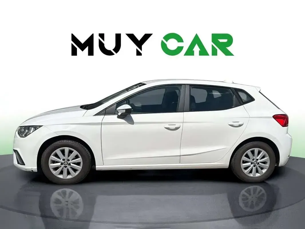 Usado Seat Ibiza Style 75 CV (55 kW) 2018 Blanco Utilitario
