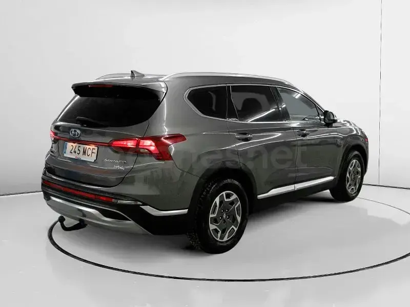 Usado Hyundai Santa Fe 230 CV (169 kW) 2022 Gris / plata SUV