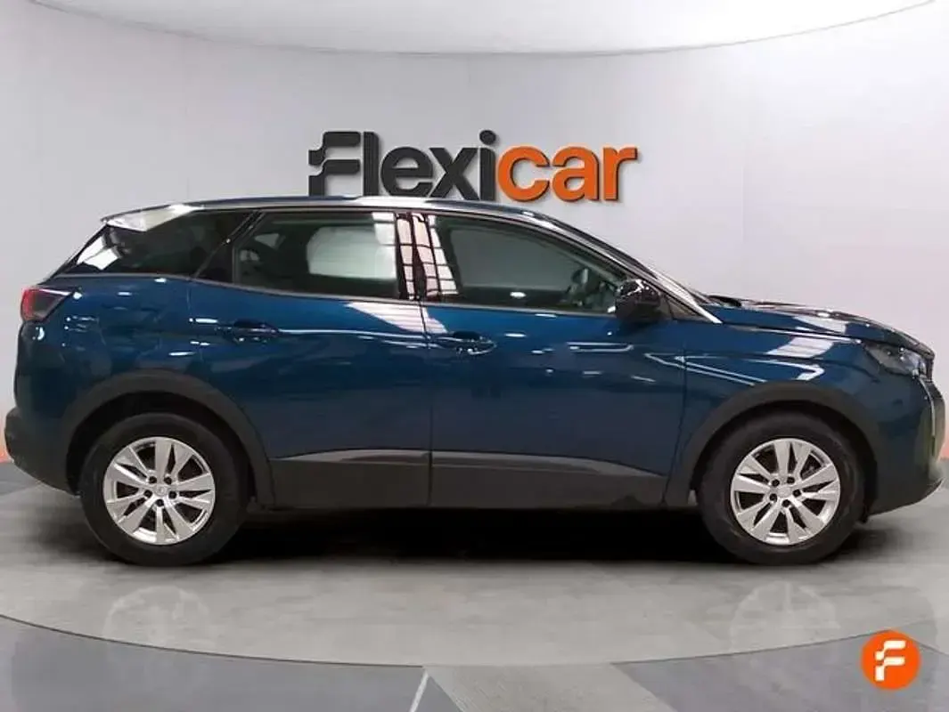 Usado Peugeot 3008 Active 131 CV (96 kW) 2022 Azul SUV