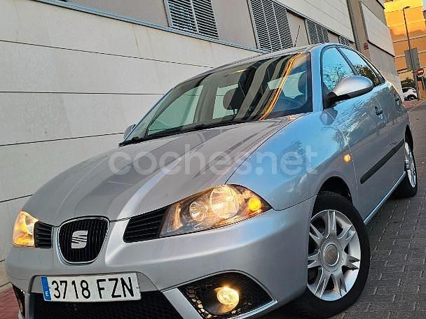 Gris / plata Usado 2008 Seat Ibiza Reference Berlina | 4995 € (Buen precio) - Imagen 1/4