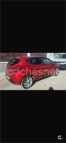 Usado Renault Clio IV LIMITED 75 CV (55 kW) 2017 Rojo Berlina