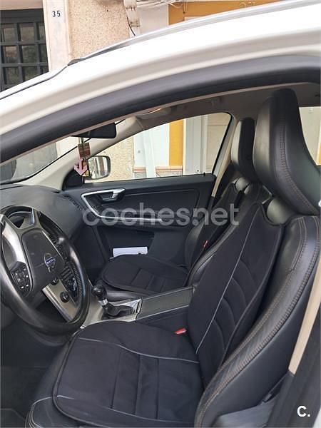 Usado Volvo XC60 Summum 163 CV (119 kW) 2013 Blanco SUV