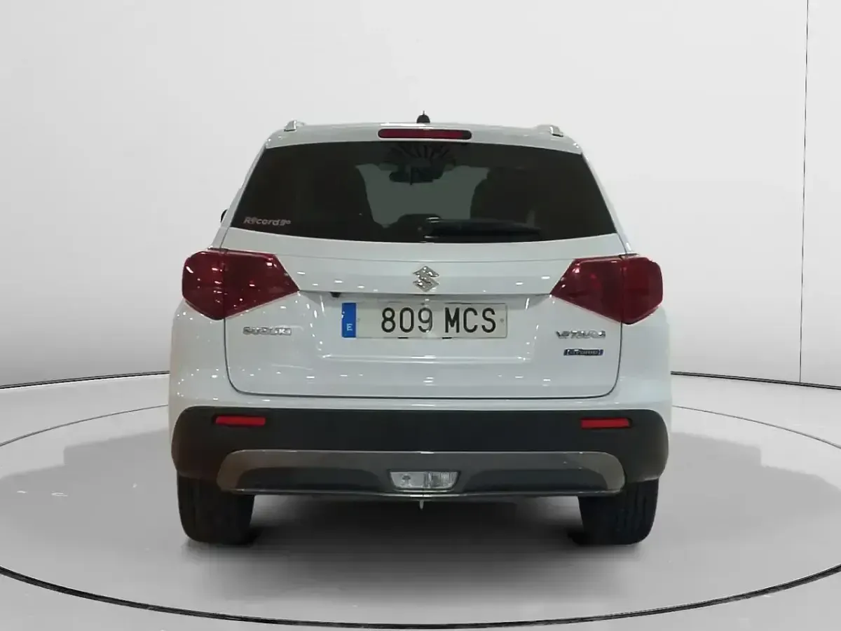 Usado Suzuki Vitara GLX 129 CV (94 kW) 2022 Blanco SUV