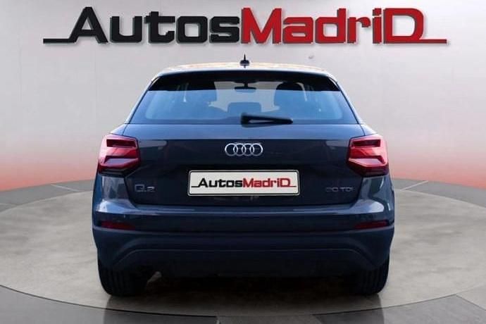 Usado Audi Q2 Sport 116 CV (85 kW) 2020 Gris SUV
