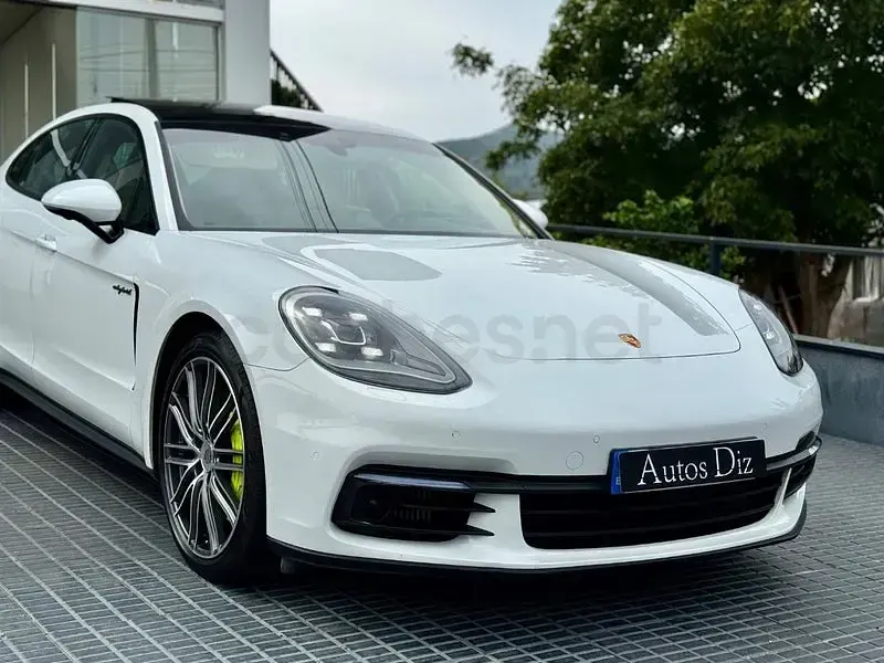 Usado Porsche Panamera 4 E-Hybrid 462 CV (339 kW) 2018 Blanco Utilitario