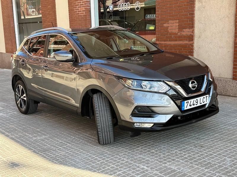 Usado Nissan Qashqai N-Connecta 140 CV (102 kW) 2019 Gris / plata SUV