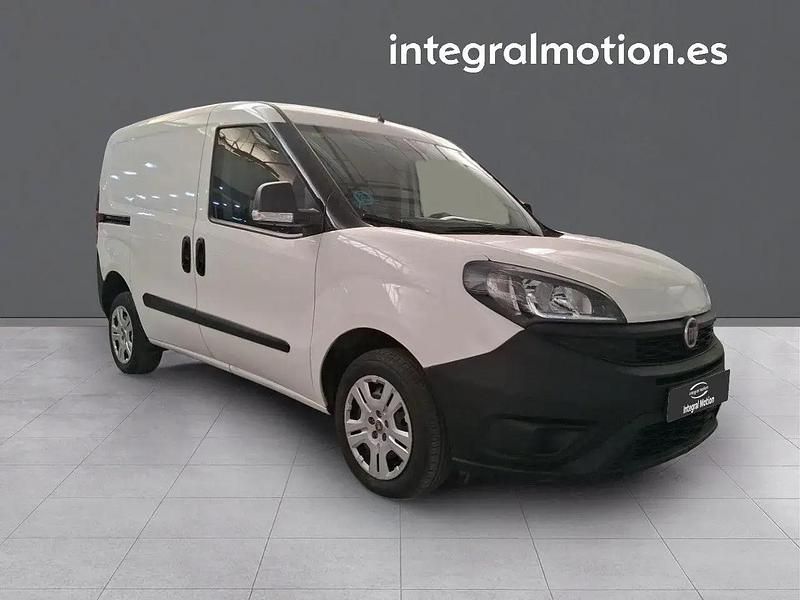 Usado Fiat Doblò 95 HP (69 kW) 2021 Branco Monovolume