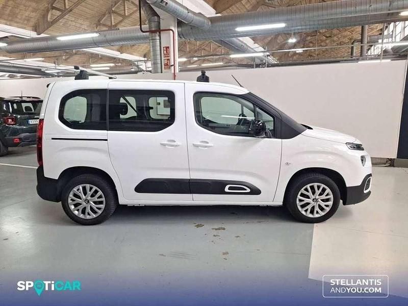 Usado Citroën Berlingo Feel 102 CV (75 kW) 2021 Blanco Monovolumen