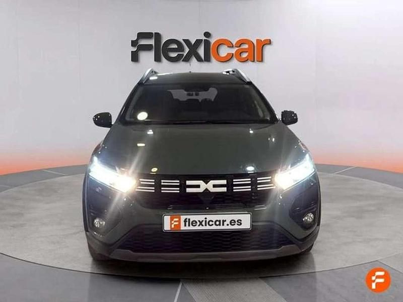 Begagnad Dacia Jogger Expression 140 HK (102 kW) 2023 Grå Minibuss