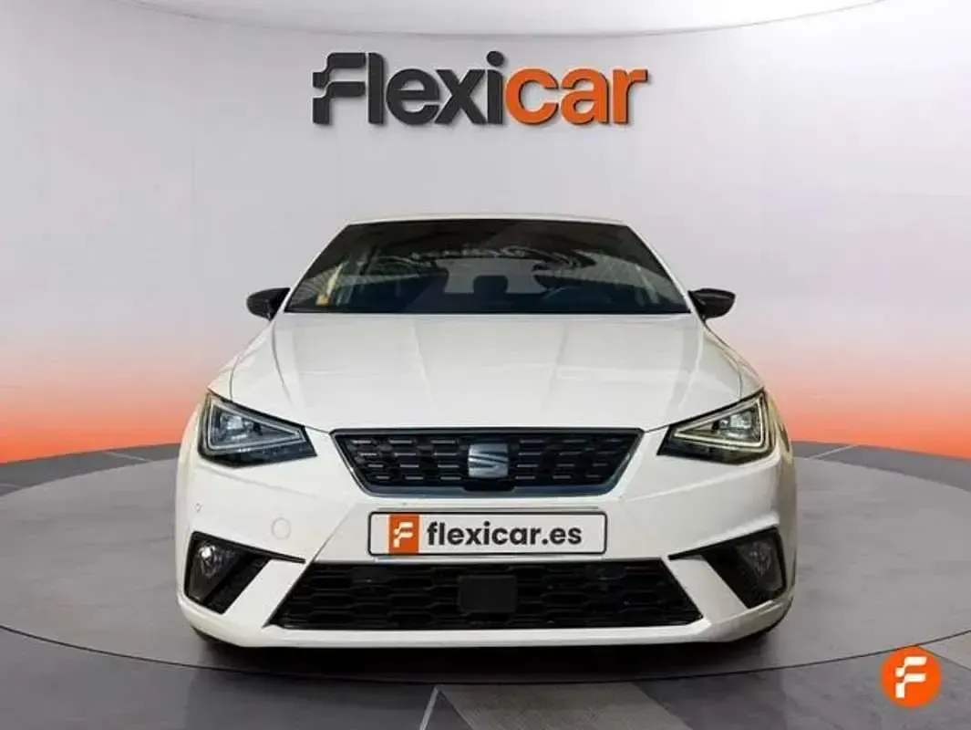 Usado Seat Ibiza 116 CV (85 kW) 2024 Blanco Utilitario