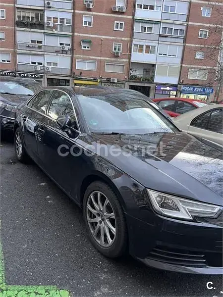 Usado Audi A4 Design 150 CV (110 kW) 2018 Negro Berlina