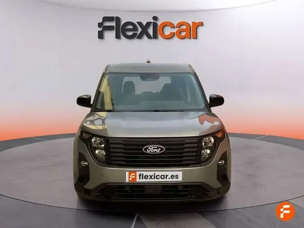 Usado Ford Tourneo Active 125 CV (91 kW) 2024 Gris Van