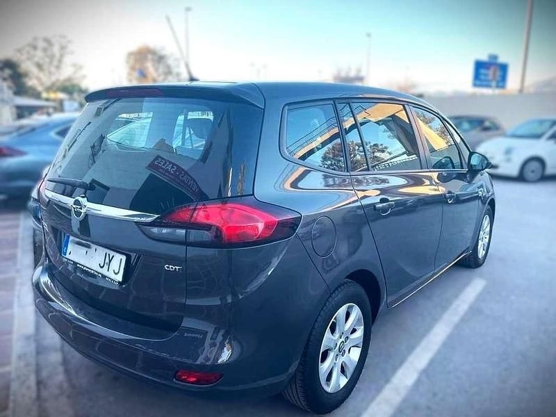 Usado Opel Zafira Selective 120 CV (88 kW) 2017 Gris Monovolumen
