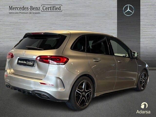 Usado Mercedes B200 AMG line 150 CV (110 kW) 2021 Plata mojave Monovolumen