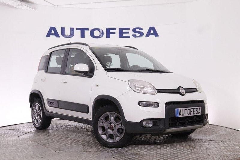 Usado Fiat Panda 4x4 75 CV (55 kW) 2015 Blanco Utilitario