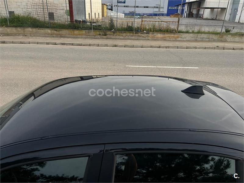 Usado Seat Leon Stella 110 CV (80 kW) 2004 Negro Utilitario