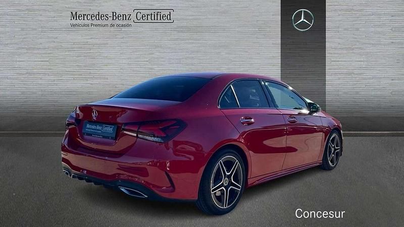 Usado Mercedes A200 156 CV (114 kW) 2019 Rojo Utilitario