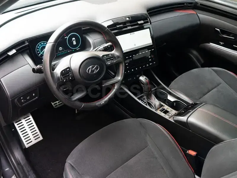 Usado Hyundai Tucson N Line 136 CV (100 kW) 2022 Gris / plata SUV