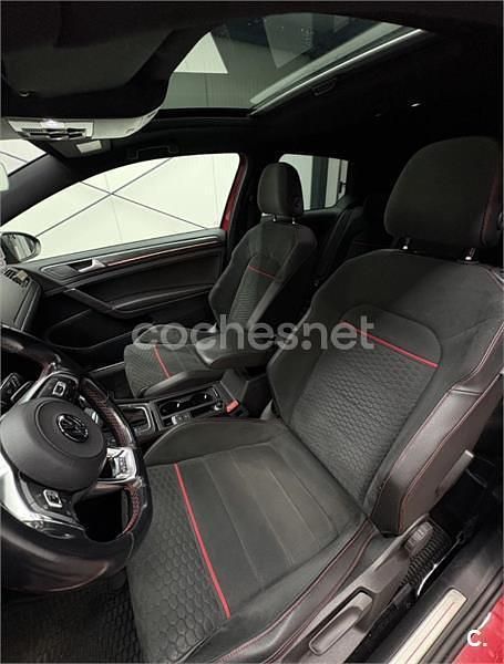 Usado VW Golf VII GTI 245 CV (180 kW) 2018 Rojo Berlina