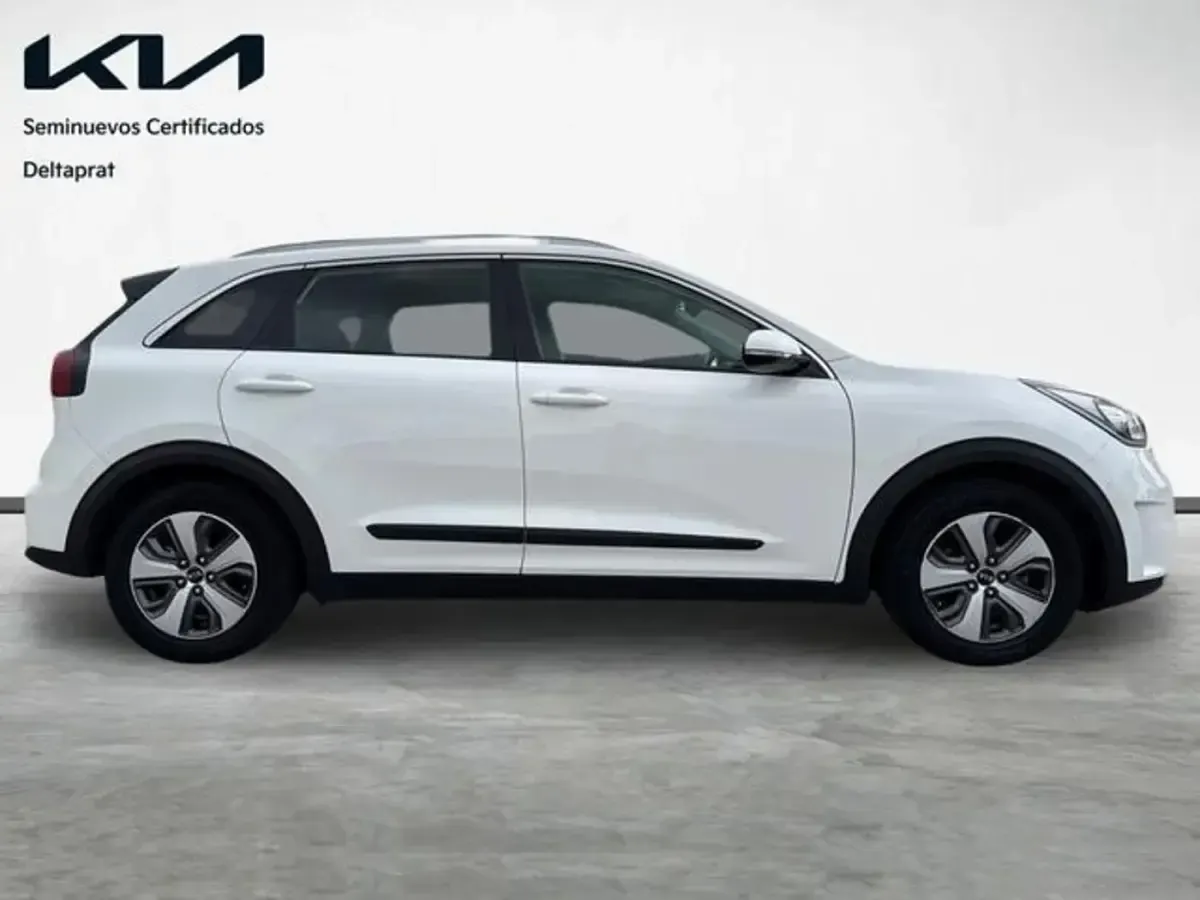 Usado Kia Niro 141 CV (103 kW) 2018 Blanco SUV