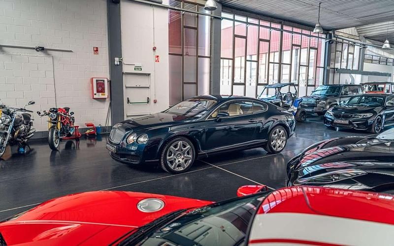 Usado Bentley Continental GT Mulliner 560 CV (411 kW) 2006 Azul Coupe