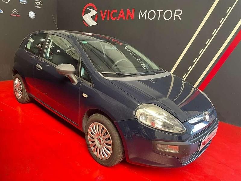 Azul Usado 2011 Fiat Grande Punto Active Utilitario | 6500 € - Imagen 1/4