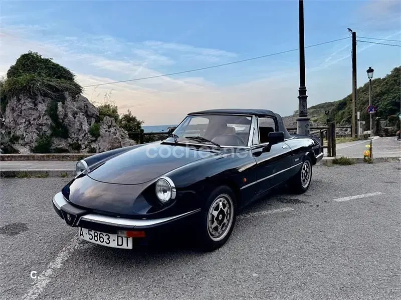 Usado Alfa Romeo Spider 128 CV (94 kW) 1986 Negro Descapotable