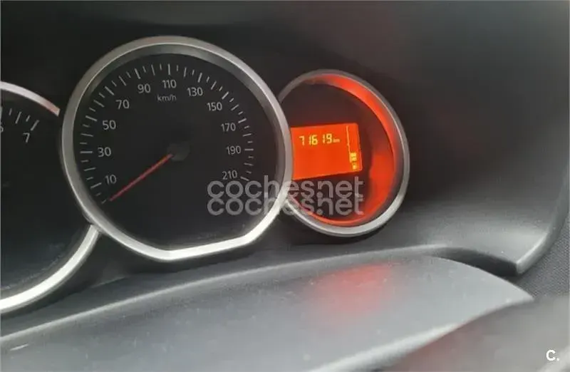 Usado Dacia Sandero Stepway 90 CV (66 kW) 2017 Blanco Berlina