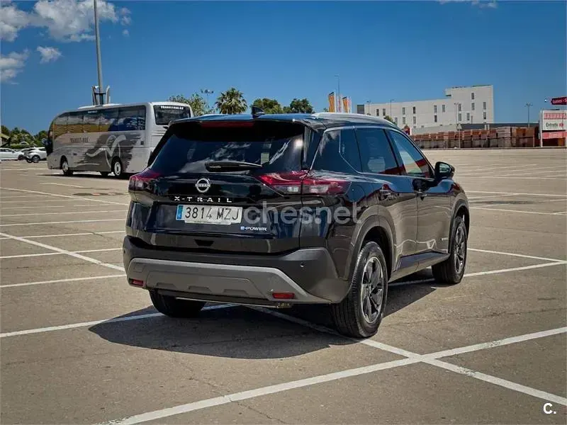 Usado Nissan X-Trail Tekna 213 CV (156 kW) 2025 Negro SUV