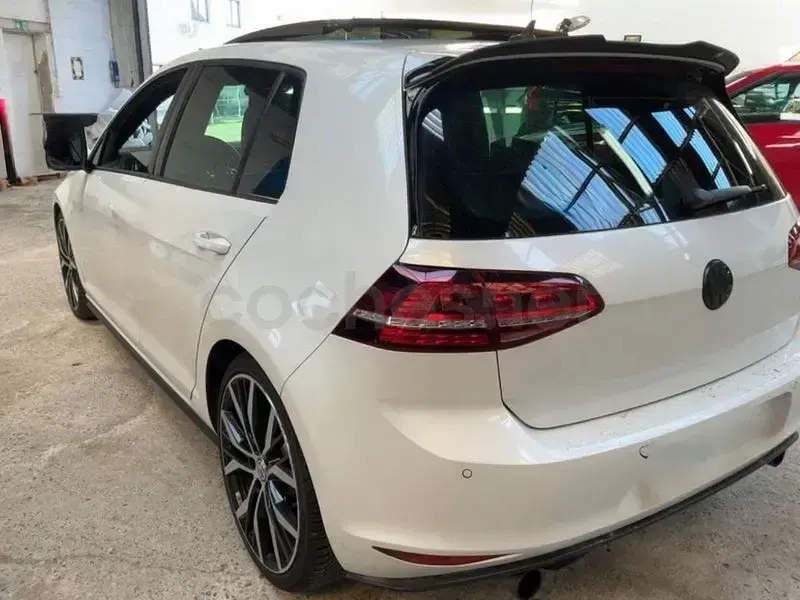 Usado VW Golf VII GTI 230 CV (169 kW) 2016 Blanco Berlina