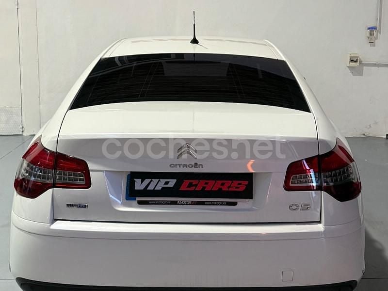 Usado Citroën C5 XTR 180 CV (132 kW) 2016 Blanco Familiar