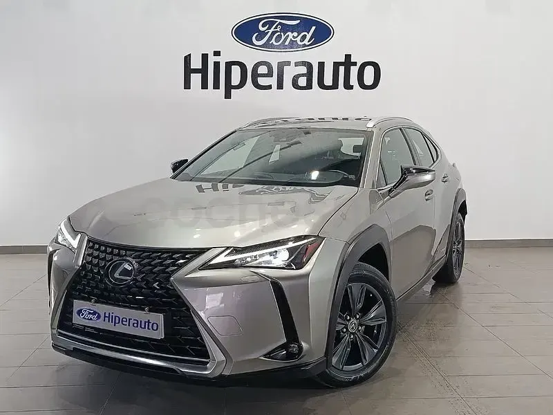 Usado Lexus UX Business Edition 184 CV (135 kW) 2021 Gris / plata SUV