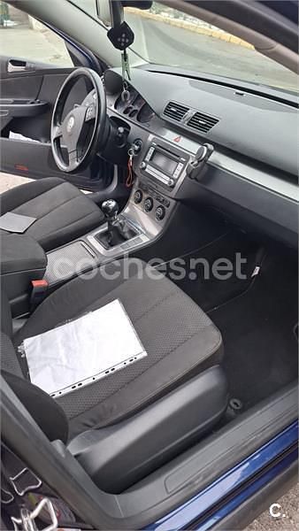 Begagnad VW Passat Advance 105 HK (77 kW) 2008 Blå Kombi